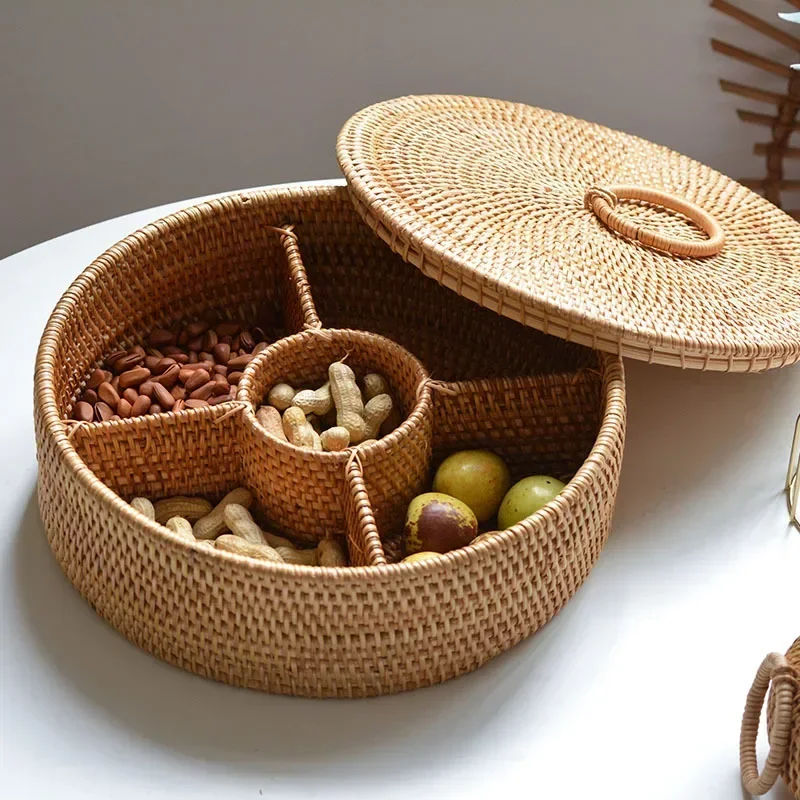 天然ラタンボックス 5グリッド 手編みバスケット キャンディ - Food Snacks Basket のレビューと価格